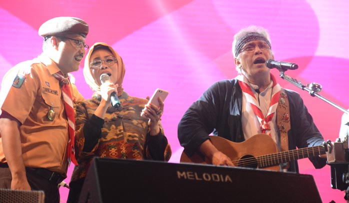 Konser 55 Pramuka Iwan Fals