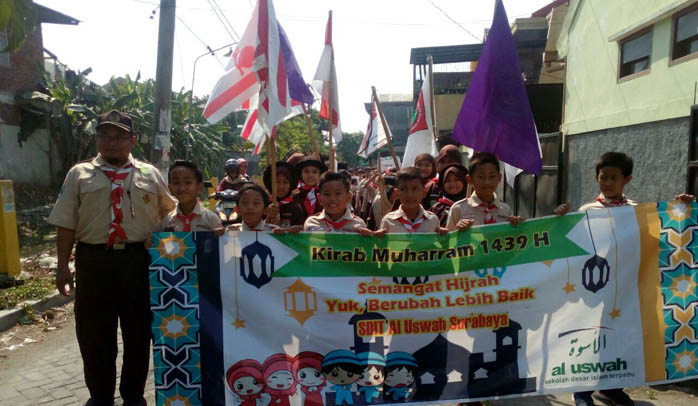 Peringati Tahun Baru Hijriyah, Pramuka SDIT Al Uswah Gelar Kirab