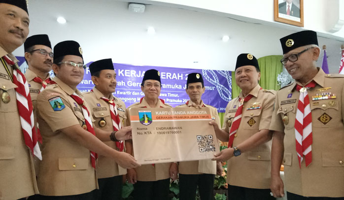 Kartu Tanda Anggota Pramuka Berbasis Online Diresmikan pada Rakerda Jatim 2018