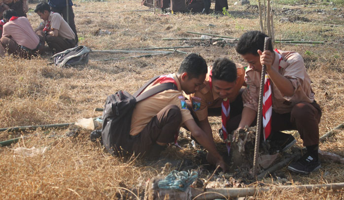 Peringati Hari Jadinya ke-57, Pramuka Jatim Tanam Pohon