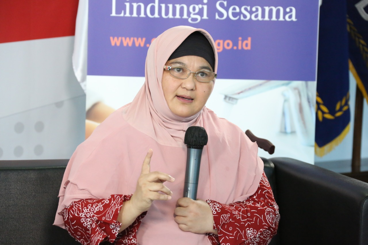 Cegah COVID-19, Spesialis Paru Tekankan Perlunya Orang Sakit Memakai Masker