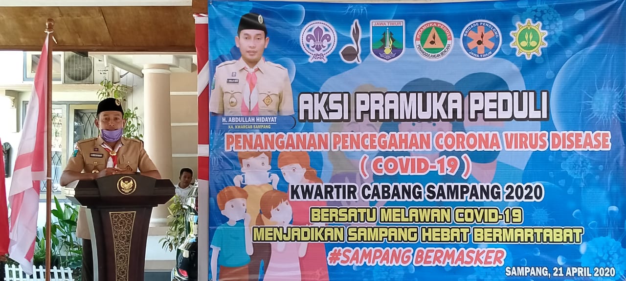 Pramuka Sampang Bagikan 2500 Masker Cegah Covid-19