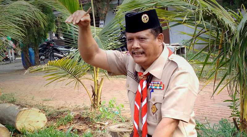 Melatih dan Membina