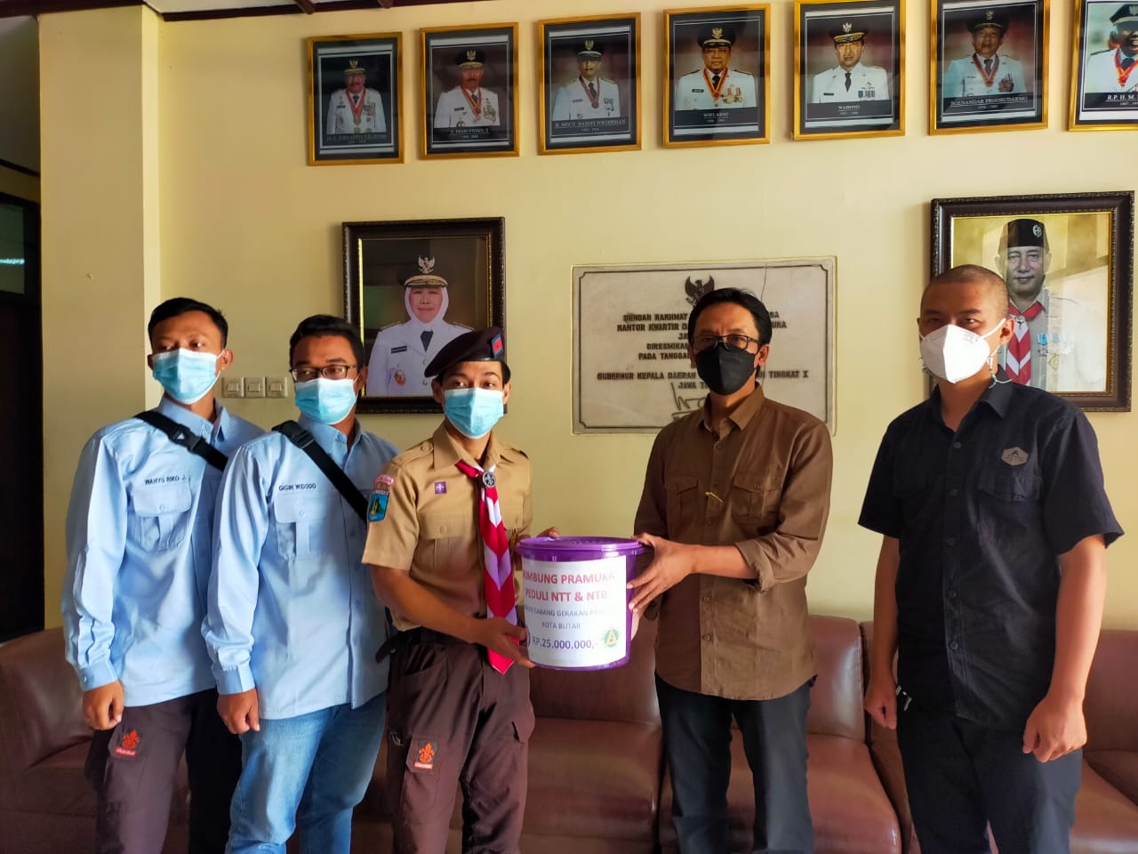 Peduli ! Kwarcab Kota Blitar Bantu Bencana NTT dan NTB Melaui Bumbung Kemanusiaan