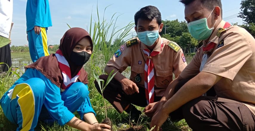 Gerakan Tanam Pohon Urun Aksi Pencegahan Bencana Alam
