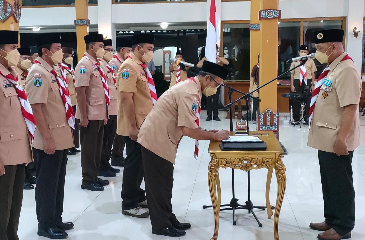 Resmi Dilantik! Mabicab, Pengurus Kwarcab, dan LPK Ngawi Siap Bersinergi