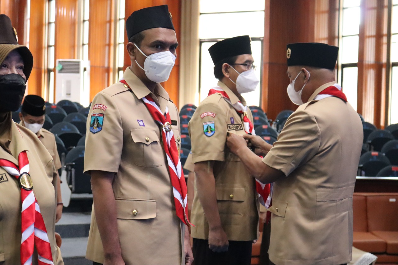 Ketua Kwarda Jatim Lantik Mabigus dan Pengurus Gudep Pangkalan Universitas Brawijaya Malang