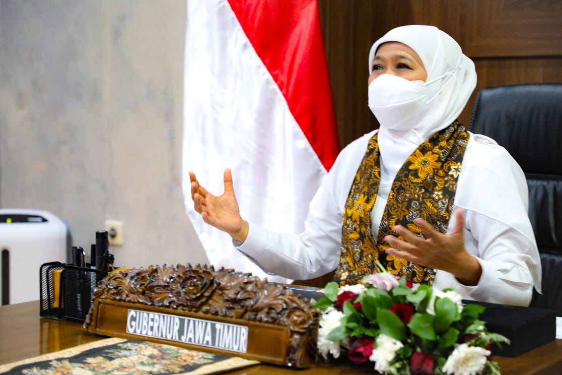 Hasil SNLIK OJK 2022, Gubenur Khofifah: Alhamdulillah Indeks Literasi dan Inklusi Keuangan Jawa Timur 2022 Telah Lampaui Target Nasional di Tahun 2024