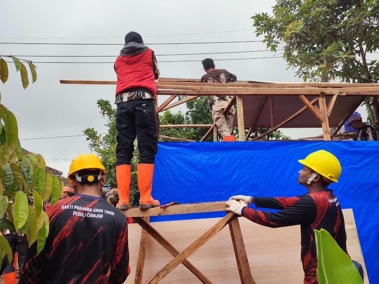 Hari Bapak Pramuka Sedunia, Pramuka Jawa Timur Tanpa Henti Gelorakan Bakti Peduli Pulihkan Cianjur