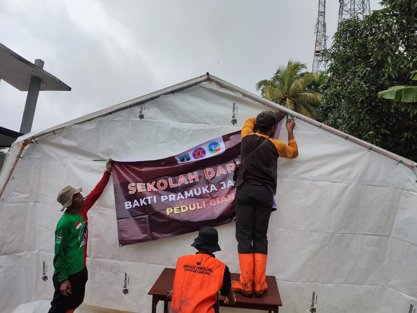 Banyak Warga Terbantu, Wujud Nyata Tim Bakti Pramuka Jawa Timur Peduli Cianjur