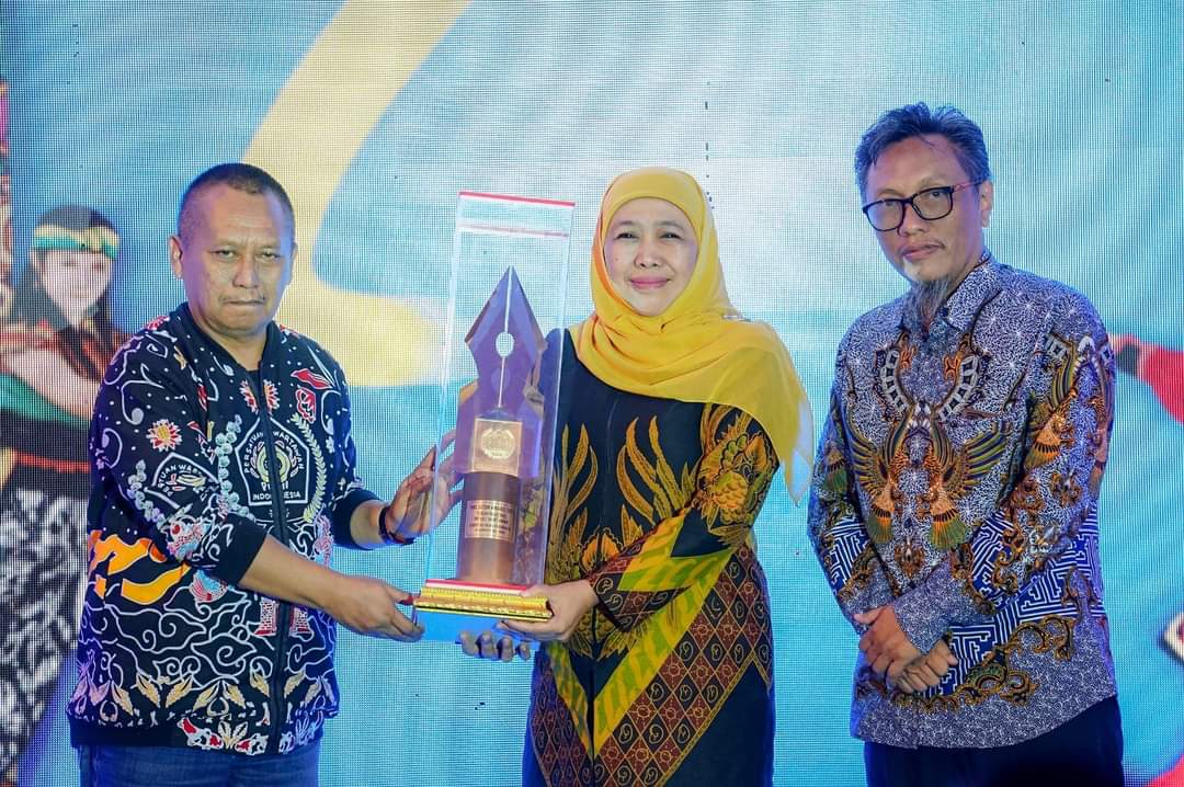Perkuat UMKM sebagai Backbone Perekonomian Nasional, Gubernur Khofifah Ajak PWI Jatim Masifkan Literasi dan Inklusi Keuangan