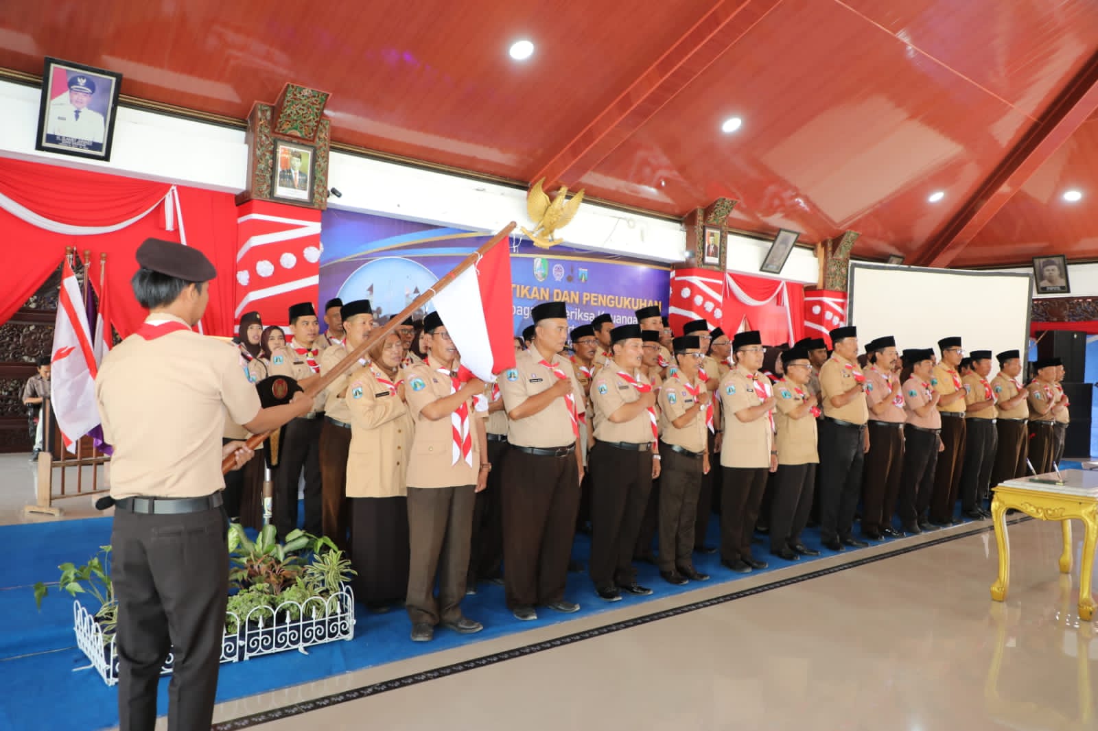 Serentak : LPK dan Pengurus Kwarran se Kwarcab Sampang Dilantik