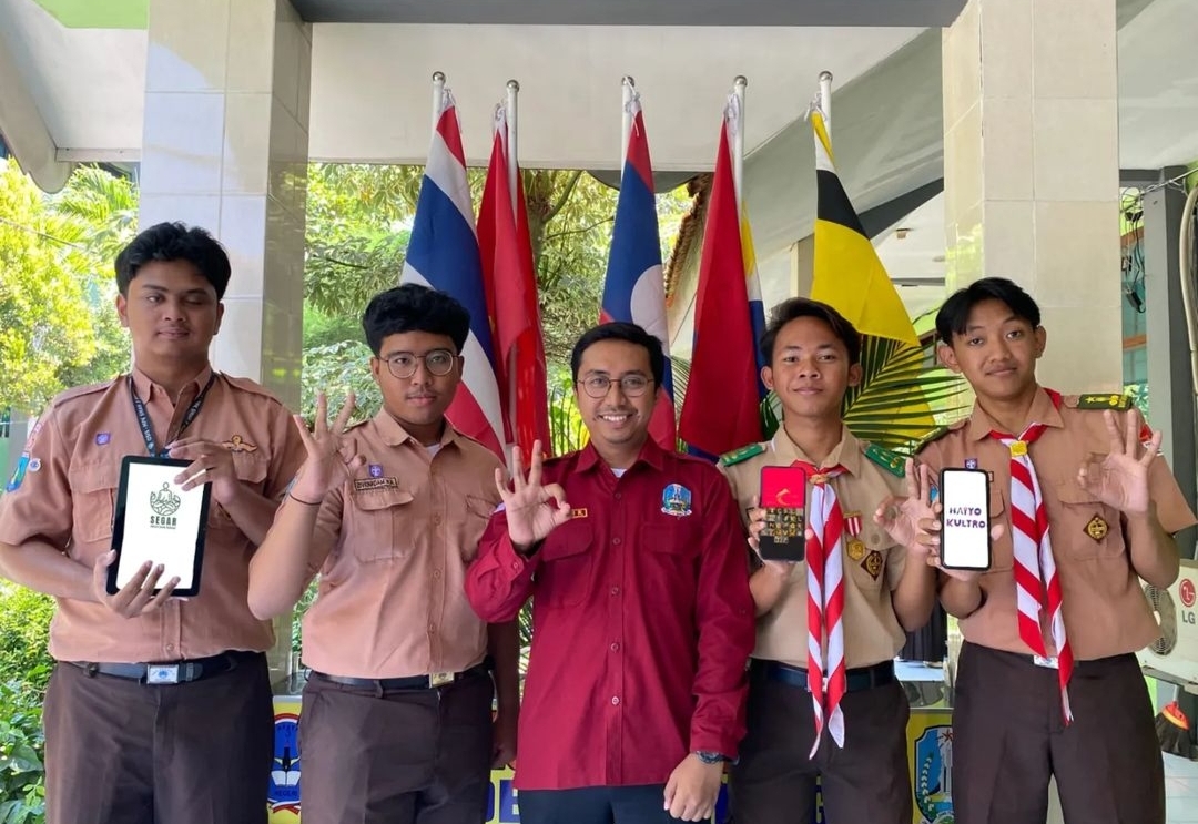 Pramuka Pangkalan SMAN 3 Sidoarjo Kenalkan Aplikasi SEGAR untuk Meningkatkan Kesehatan Fisik dan Mental Anak Muda