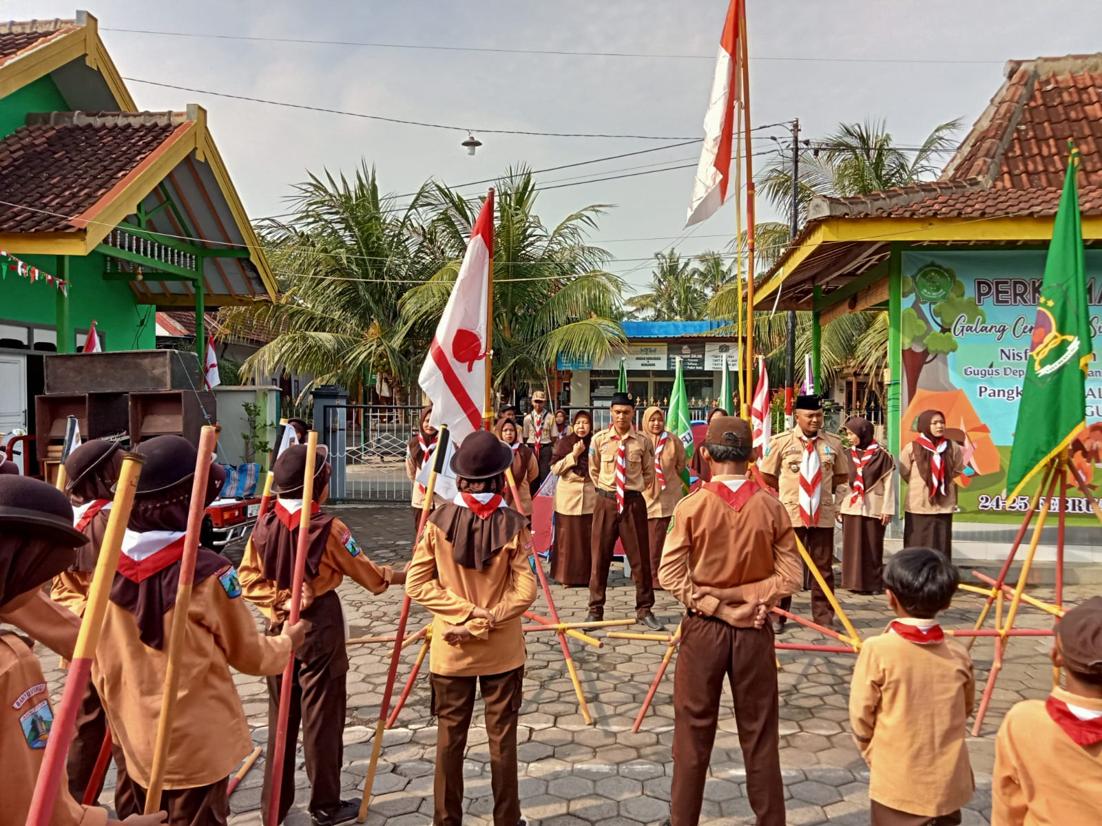 Malam Nifsu Sa’ban MI Al-Maarif Rejoagung Gelar Perkemahan