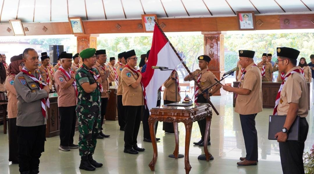 Ketua Kwarda Jatim Lantik PJ Bupati Bojonegoro Sebagai Ketua Mabicab Gerakan Pramuka Bojonegoro