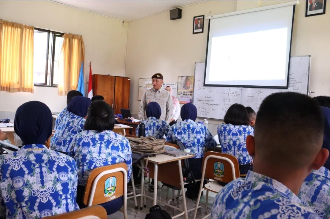 Ketua Kwarda Jatim Beri Motivasi dan Tips Kesehatan Kepada Siswa Taruna Nala Jawa Timur
