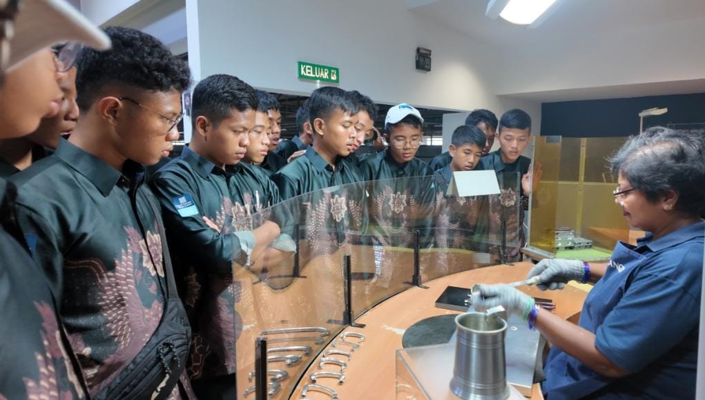 Tur Kota Menyenangkan Peserta Jambore Malaysia Kontingen Indonesia Di Kuala Lumpur