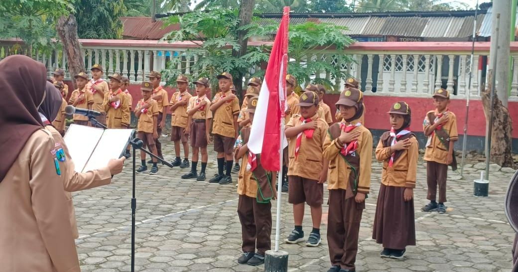 Pramuka Siaga Mula dan Tata Korsa Paku Pawe Dilantik Ketua Kwartir Ranting Srono