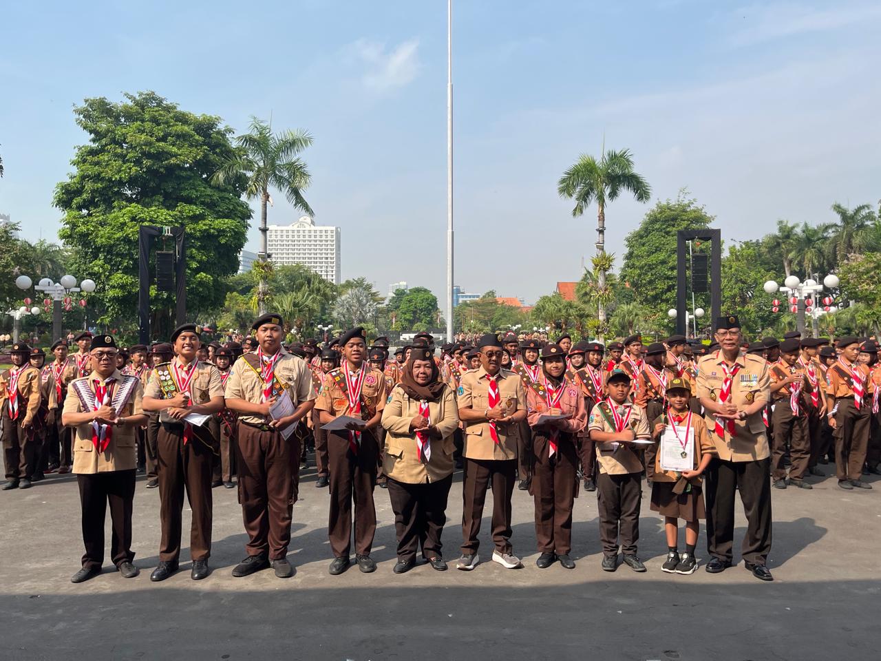 Semarak Hari Pramuka ke-64, 1.380 Siaga,  Penggalang dan Penegak Garuda Dilantik di Balai Kota Surabaya