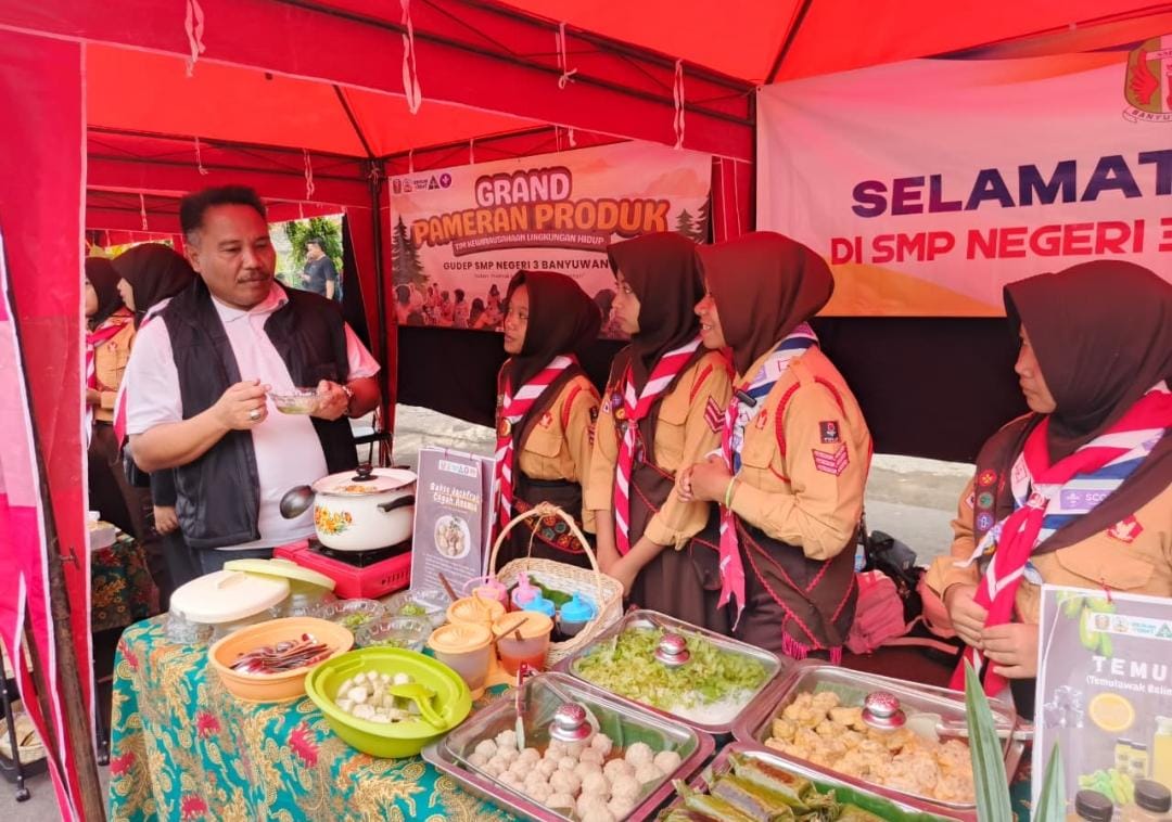 Apresiasi Tinggi! Kuliner Sehat & Produk Ramah Lingkungan, Pramuka SMPN 3 Banyuwangi Jadi Sorotan Menarik di CFD