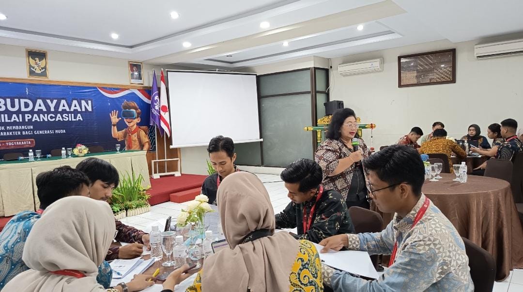 Awas Jerat UU ITE! Kak Sari Murti Bekali Delegasi Kwarda Jatim Keterampilan Hukum dalam Manajemen Risiko Proyek Sosial