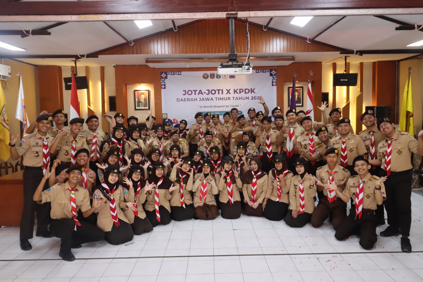 Kwarda Jatim Angkat Standar Dewan Kerja: Gabungkan Literasi Digital Global (JOTA-JOTI) dengan Pelatihan Kepemimpinan Organisasi (KPDK) untuk Cetak Nahkoda Pramuka Masa Depan.