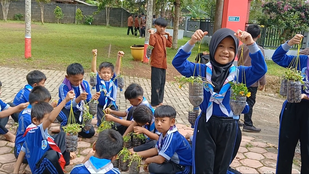 Berkolaborasi untuk Masa Depan Bumi: Snedas Scouting Beraksi Lewat 21 Hari Tantangan Lomba Iklim Gudep Jatim 2025