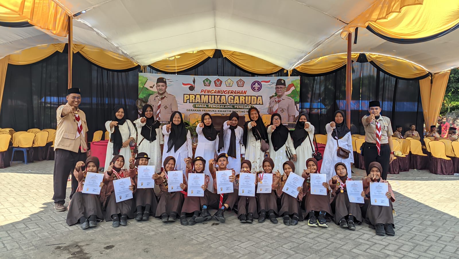 LOMBA IKLIM GUDEP JATIM MENJADI PRASYARAT TAMBAHAN LULUS UJI KOMPETENSI PRAMUKA GARUDA DI SMAN 1 GONDANGWETAN PASURUAN.