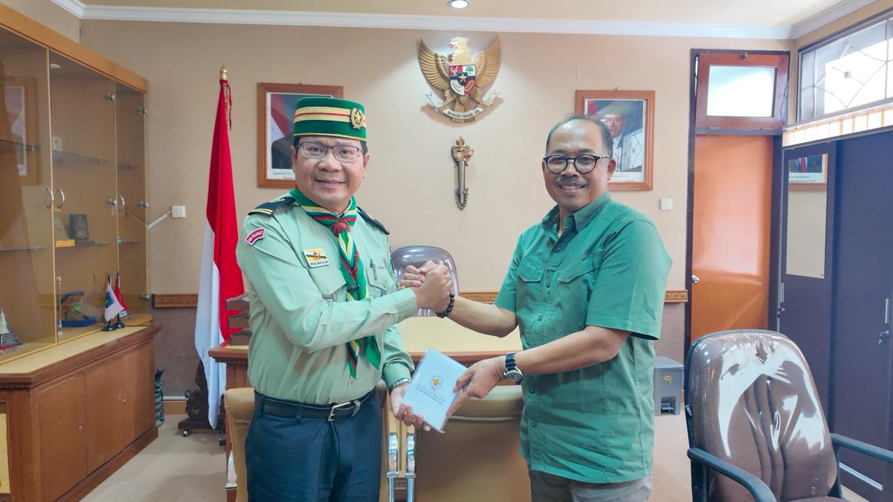 Pramuka Jawa Timur Terima Kunjungan Diplomasi Kepanduan Dari Pengakap Brunei Darussalam: Fokus Pada Aksi Sosial Dan Bedah Rumah