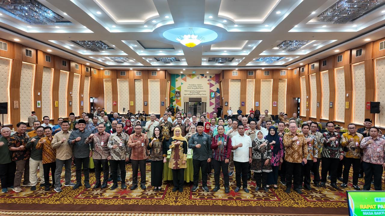 Rapat Paripurna Kwarda Jatim, Khofifah Minta Pramuka Jatim Ambil Peran Nyata dalam Pembangunan