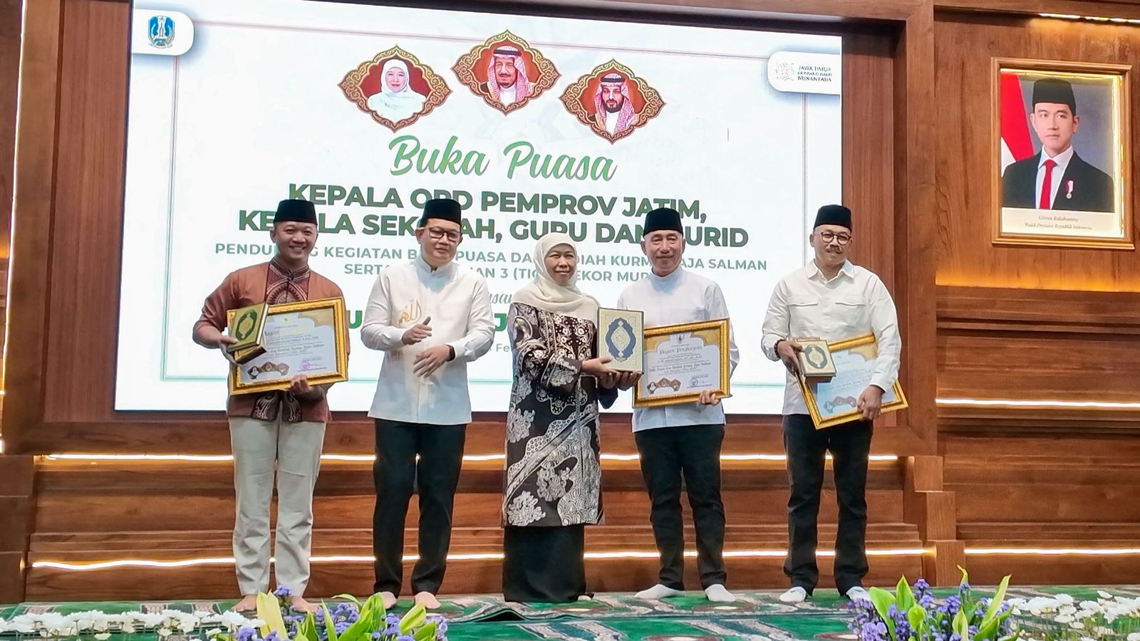 Dukung Buka Puasa, Hadiah Kurma Raja Salman, dan pemecahan 3 Rekor MURI, Kwarda Jatim Peroleh Penghargaan dari Gubernur Jawa Timur