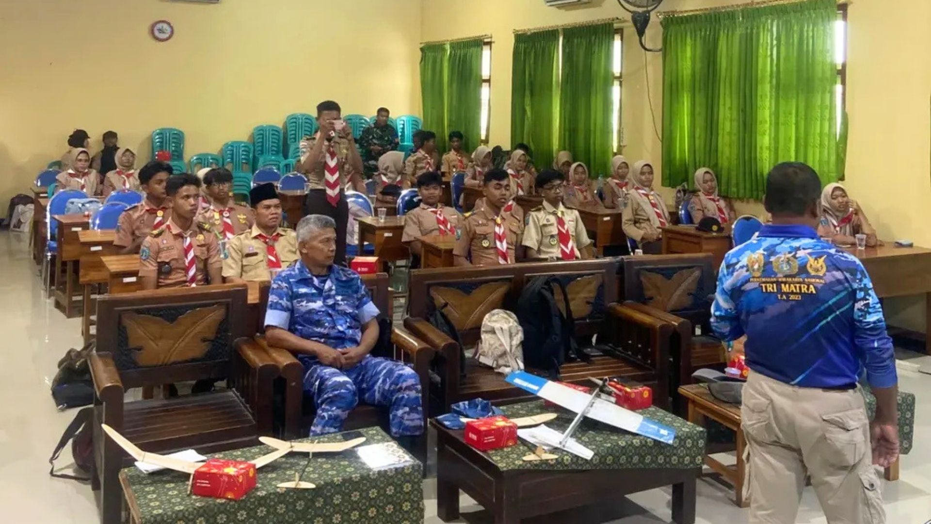 Sosialisasi Saka Dirgantara di SMAN 2 Bangkalan, Kenalkan Dunia Kedirgantaraan kepada Siswa